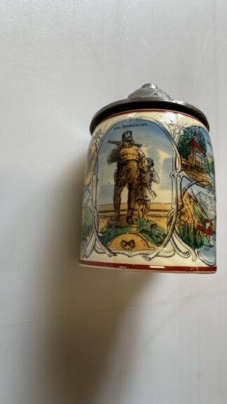 Antik <br><b>Kleiner Antiker Schweizer Bierkrug mit 5 Motiven Tell usw.</b>