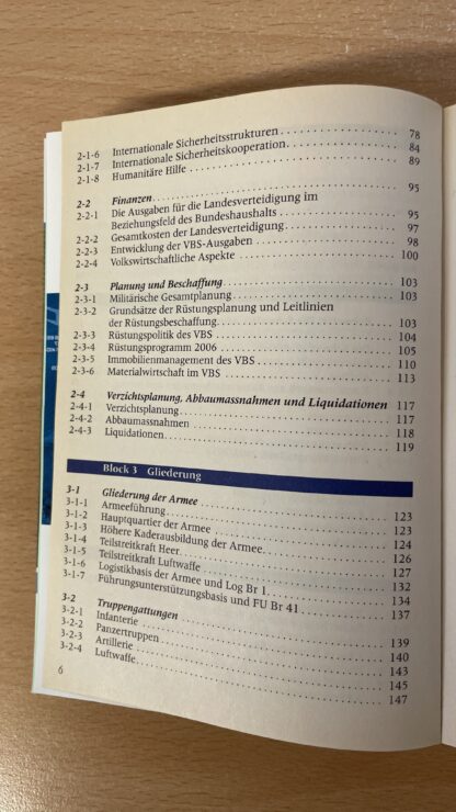 Buch <br><b>Schweizer Armee 2007/08 - Wissenswertes zur Landesverteidigung</b> - Image 4