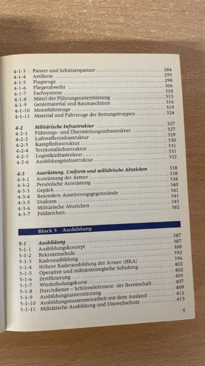 Buch <br><b>Schweizer Armee 2007/08 - Wissenswertes zur Landesverteidigung</b> - Image 7