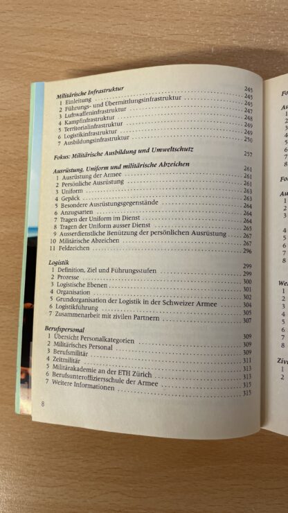 Buch <br><b>Schweizer Armee 2006 - Wissenswertes zur Landesverteidigung</b> - Image 6
