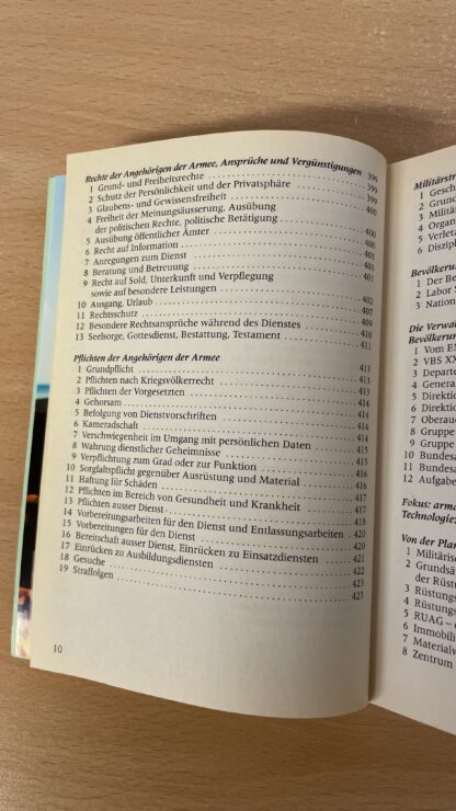 Buch <br><b>Schweizer Armee 2006 - Wissenswertes zur Landesverteidigung</b> - Image 8