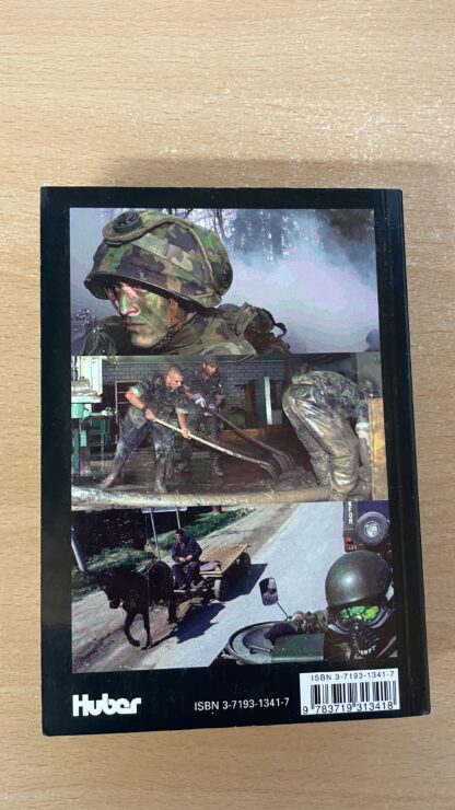 Buch <br><b>Schweizer Armee 2004 - Wissenswertes zur Landesverteidigung</b> - Image 2