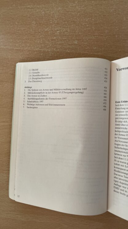Buch <br><b>Schweizer Armee 97 - Wissenswertes zur Landesverteidigung</b> - Image 10