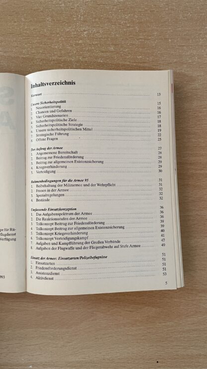 Buch <br><b>Schweizer Armee 96 - Wissenswertes zur Landesverteidigung</b> - Image 3