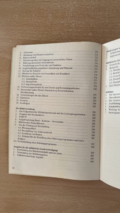 Buch <br><b>Schweizer Armee 95 - Wissenswertes zur Landesverteidigung</b> - Image 8