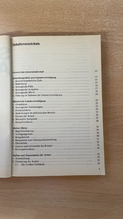 Buch <br><b>Schweizer Armee 80 - Wissenswertes zur Landesverteidigung</b> - Image 3