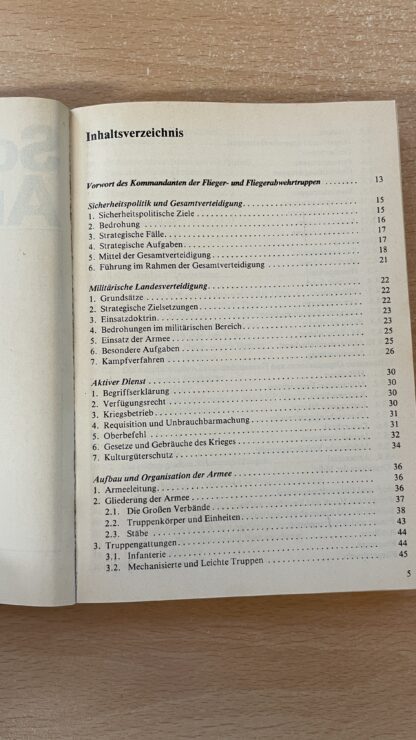 Buch <br><b>Schweizer Armee 86 - Wissenswertes zur Landesverteidigung</b> - Image 3