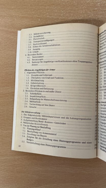 Buch <br><b>Schweizer Armee 90 - Wissenswertes zur Landesverteidigung</b> - Image 8