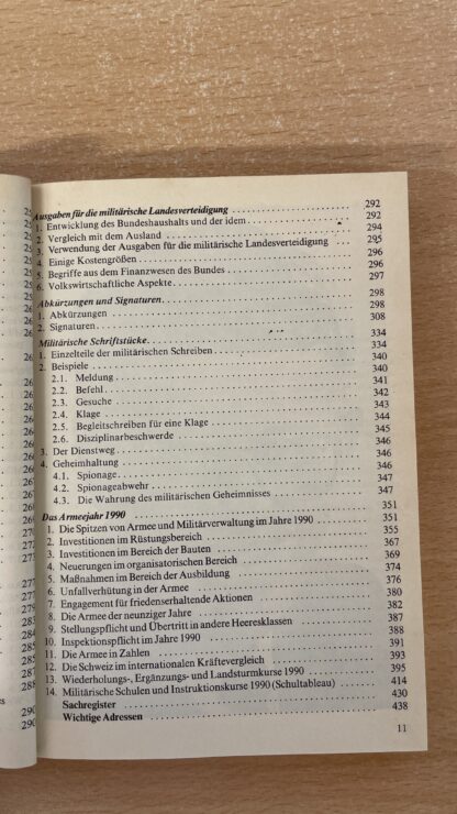 Buch <br><b>Schweizer Armee 90 - Wissenswertes zur Landesverteidigung</b> - Image 9