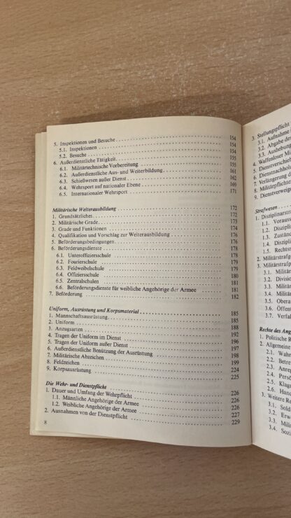 Buch <br><b>Schweizer Armee 92 - Wissenswertes zur Landesverteidigung</b> - Image 7