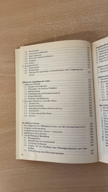 Buch <br><b>Schweizer Armee 92 - Wissenswertes zur Landesverteidigung</b> - Image 3