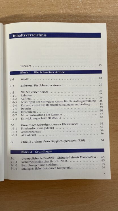Buch <br><b>Schweizer Armee 2009 - Wissenswertes zur Landesverteidigung</b> - Image 4