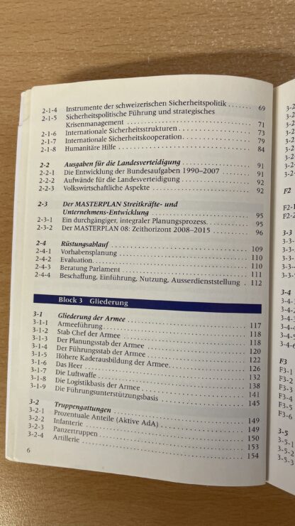 Buch <br><b>Schweizer Armee 2009 - Wissenswertes zur Landesverteidigung</b> - Image 11