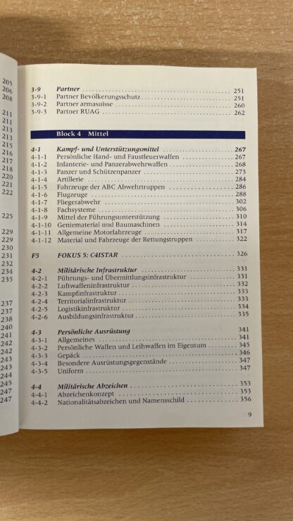 Buch <br><b>Schweizer Armee 2009 - Wissenswertes zur Landesverteidigung</b> - Image 8