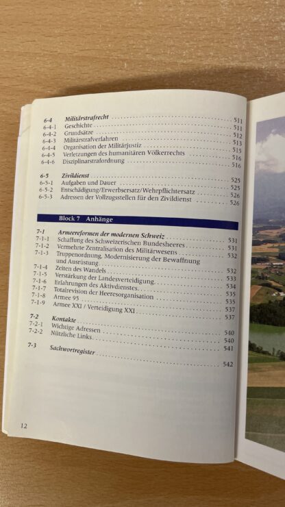 Buch <br><b>Schweizer Armee 2009 - Wissenswertes zur Landesverteidigung</b> - Image 5