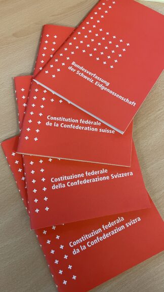 Buch <br><b>Bundesverfassung der Schweiz - In allen 4 Landessprachen</b>